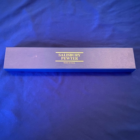 Salisbury Pewter Bookmark with Burgundy Tassel - Picture 11 of 14